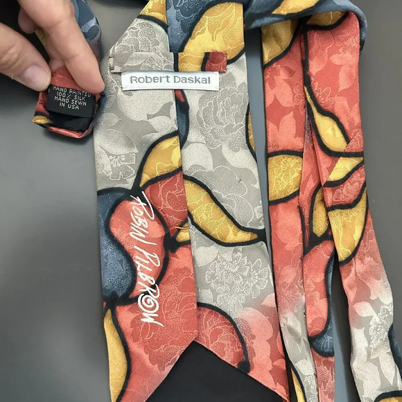 Robert Daskal Hand Painted Sewn Silk‎ Tie Robin Pilbrow Design - Picture 2 of 2